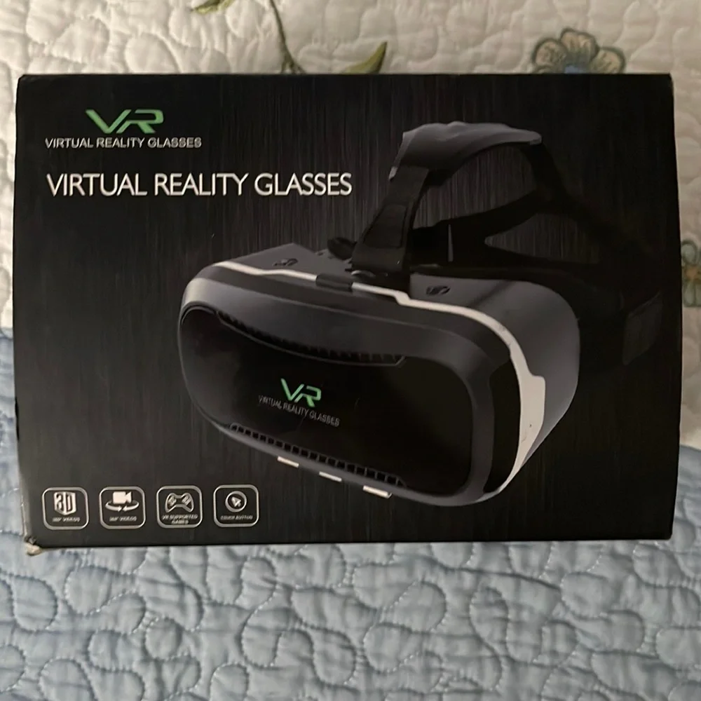 iOS/Android compatible vr headset with controller (2 AAA batteries needed)
